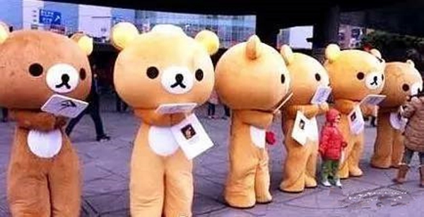 餐廳派傳單的N種姿勢(shì) 這樣發(fā)能省掉20萬(wàn)的廣告費(fèi)！