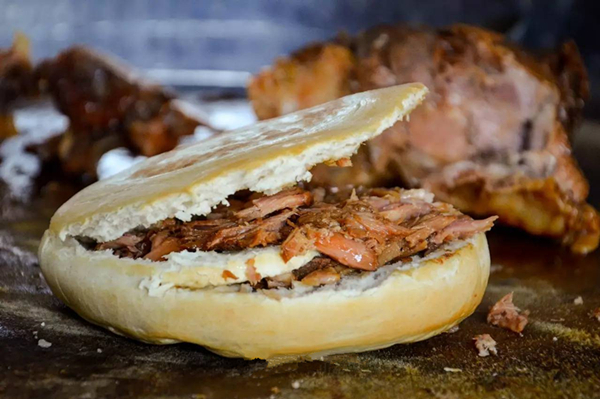 第一次吃西安肉夾饃，如何偽裝成老桿？