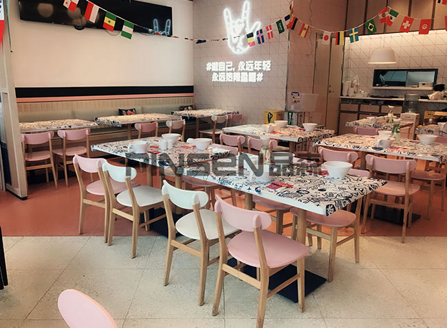 火鍋桌圖片 火鍋桌圖片