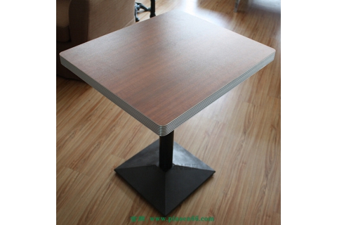 客廳家具怎樣調(diào)配？