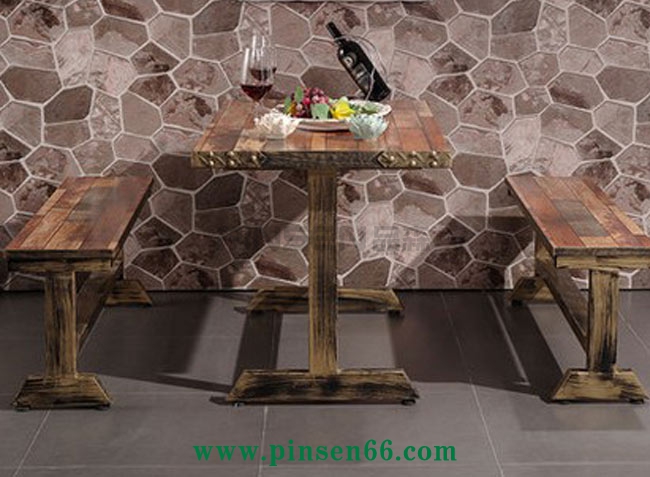 美式復(fù)古loft
桌椅 美式復(fù)古loft桌椅