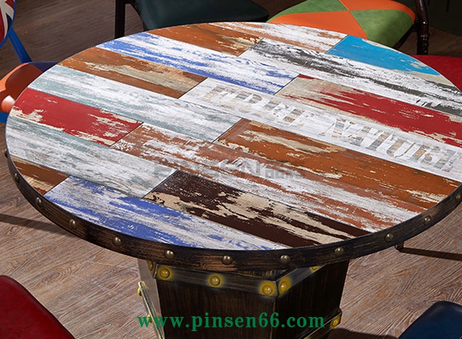 美式咖啡廳主題餐廳餐桌椅圓形鐵藝火鍋桌圓桌子組合復古工業(yè)風餐桌椅